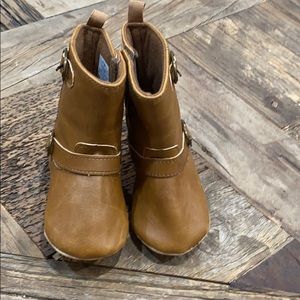 Infant boots 6-12 month